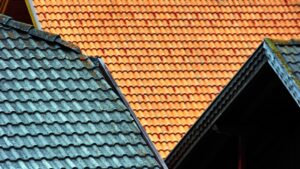 Building a Home: How to Choose the Right Types of Roofing Materials